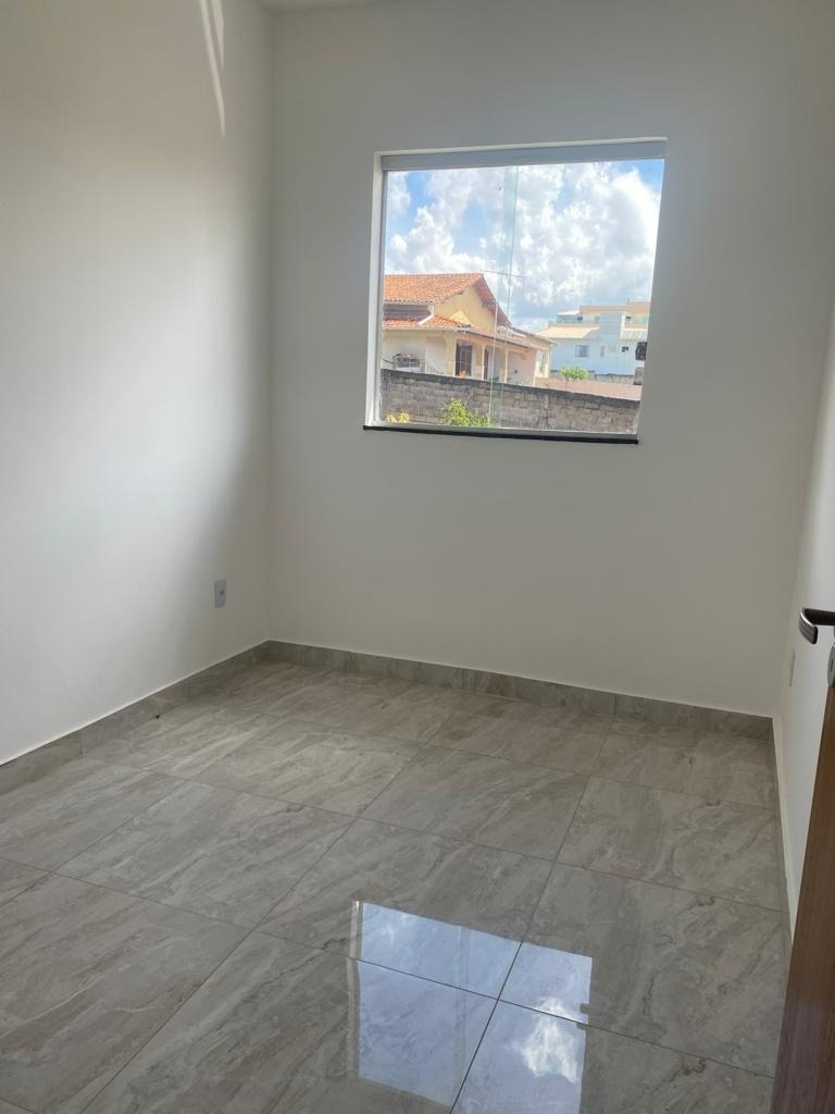 Casa à venda com 3 quartos, 90m² - Foto 7