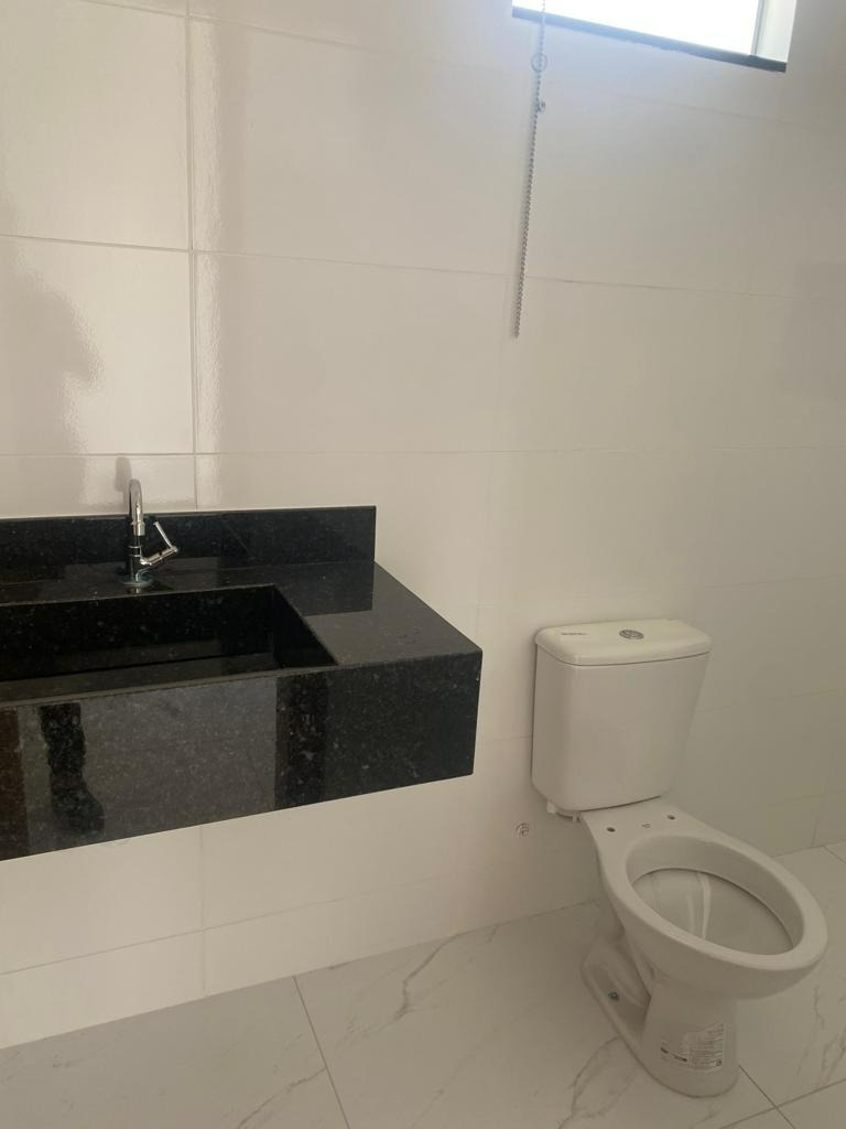 Casa à venda com 3 quartos, 90m² - Foto 10