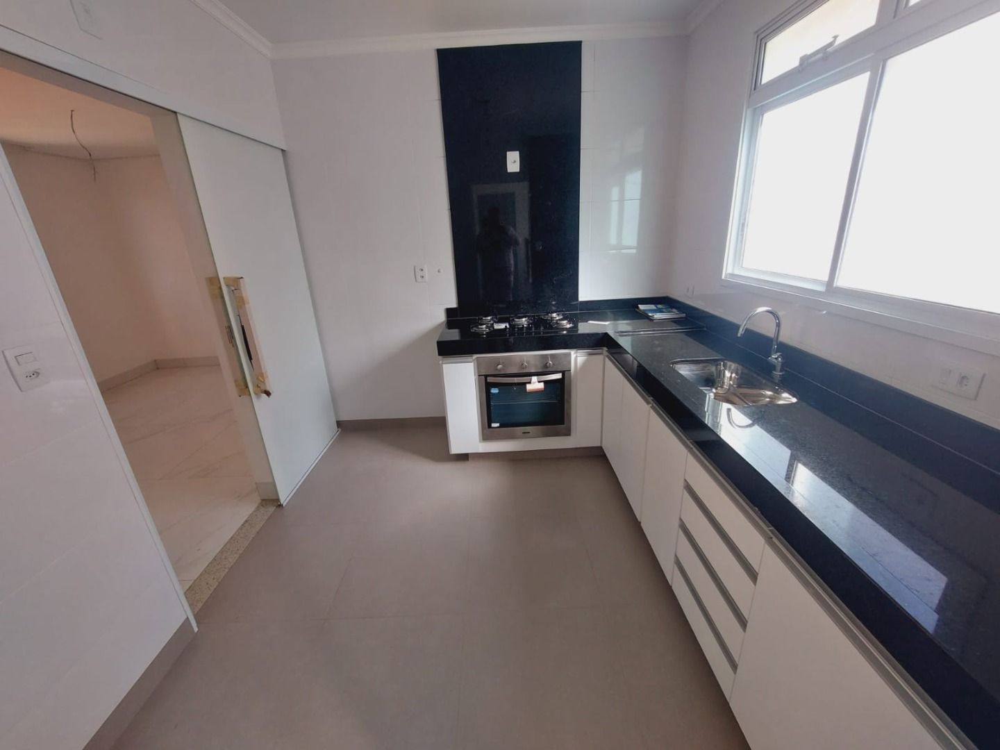 Apartamento à venda com 3 quartos - Foto 6