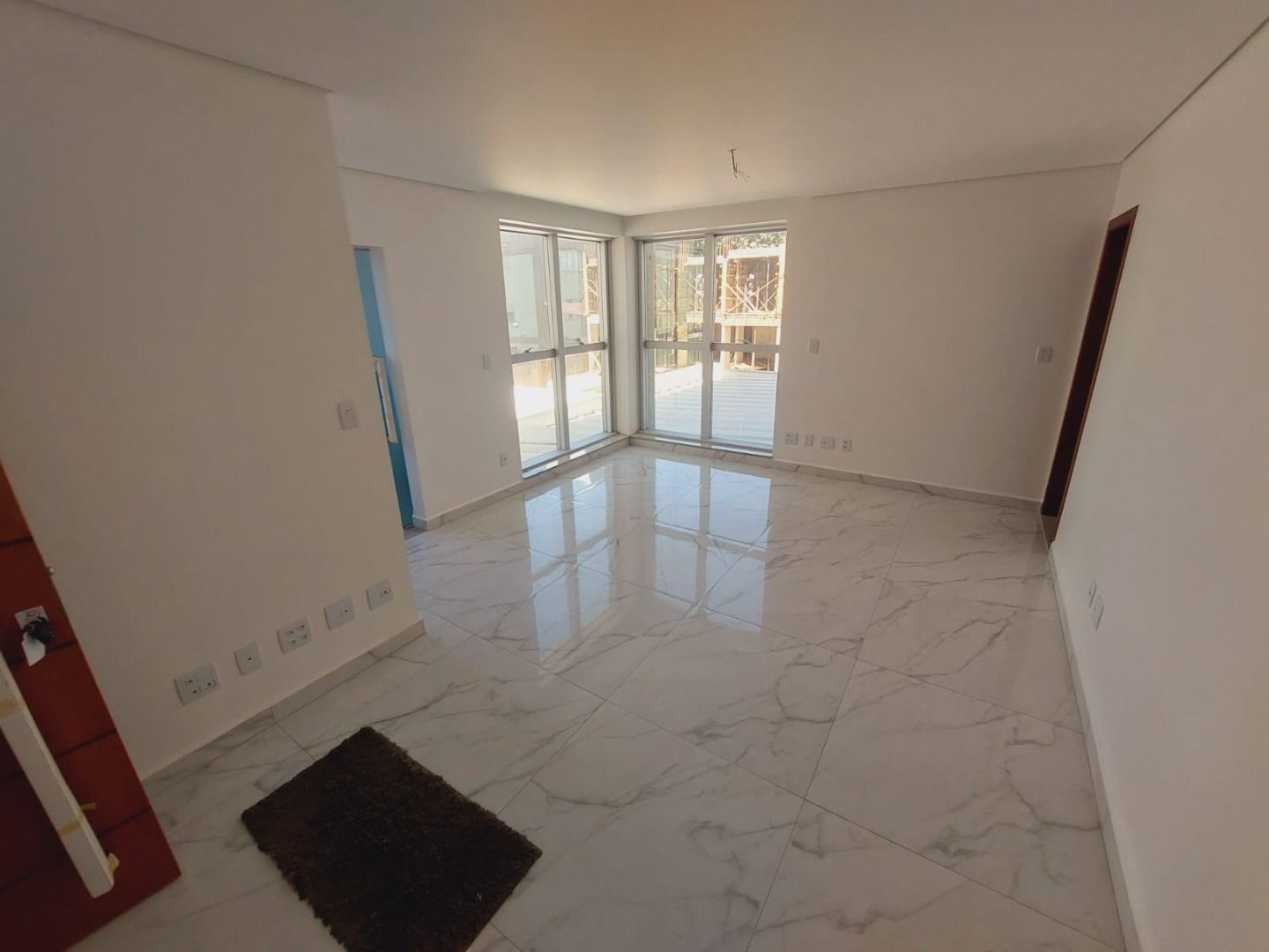 Apartamento à venda com 3 quartos - Foto 3