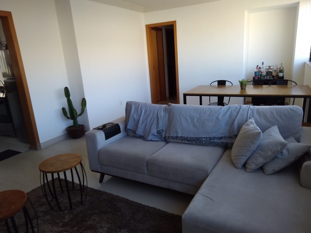 Apartamento à venda com 3 quartos, 90m² - Foto 1