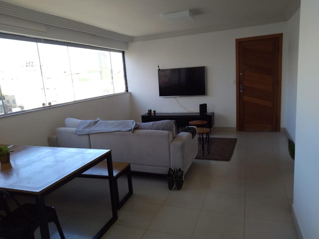 Apartamento à venda com 3 quartos, 90m² - Foto 4