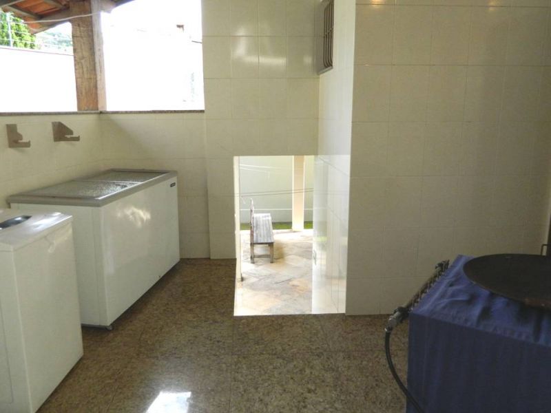 Casa à venda com 3 quartos, 405m² - Foto 13