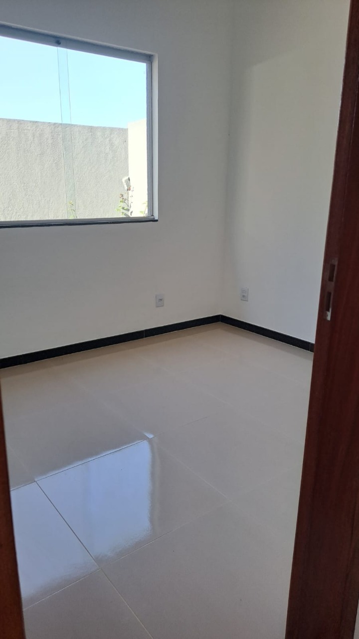 Casa à venda com 2 quartos, 55m² - Foto 8