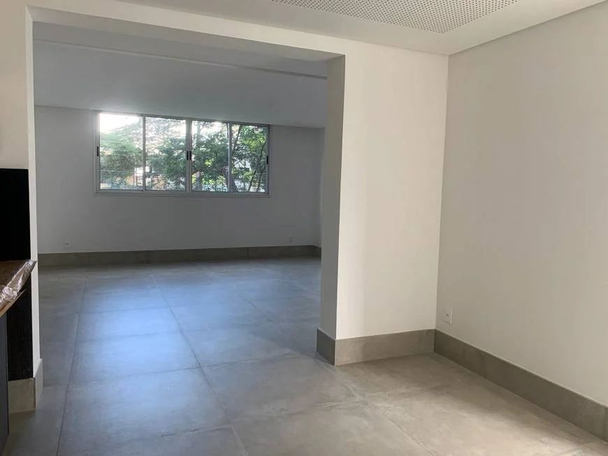 Apartamento à venda com 4 quartos, 85m² - Foto 4