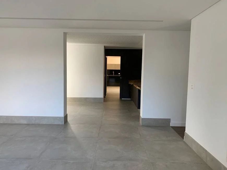 Apartamento à venda com 4 quartos, 85m² - Foto 5