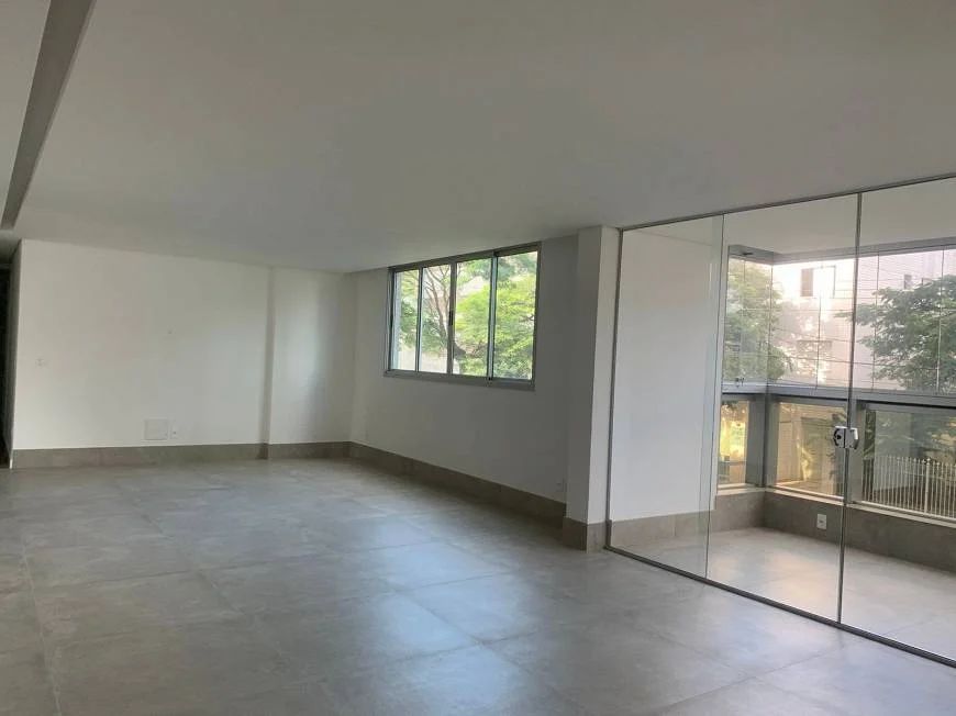 Apartamento à venda com 4 quartos, 85m² - Foto 2