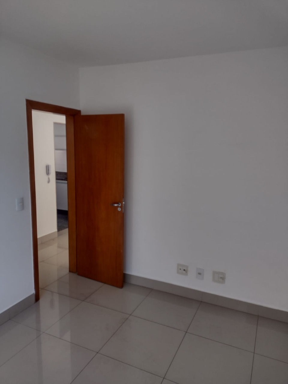 Apartamento à venda com 2 quartos, 70m² - Foto 11