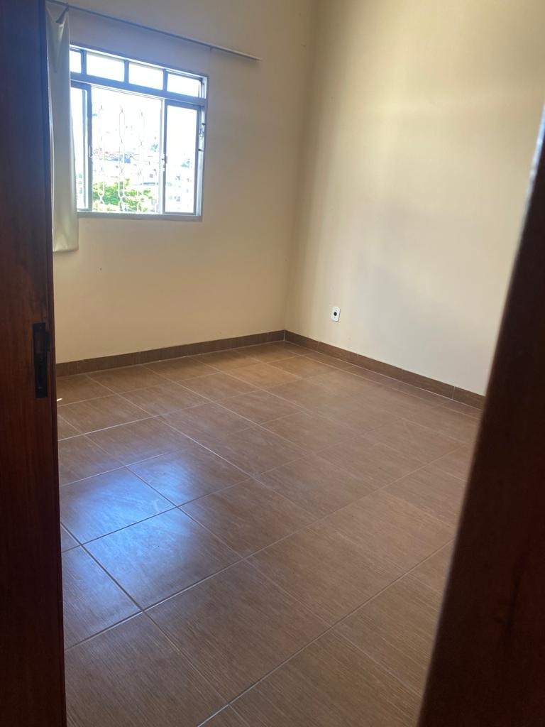 Casa à venda com 4 quartos, 278m² - Foto 10