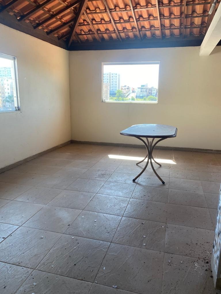 Casa à venda com 4 quartos, 278m² - Foto 18