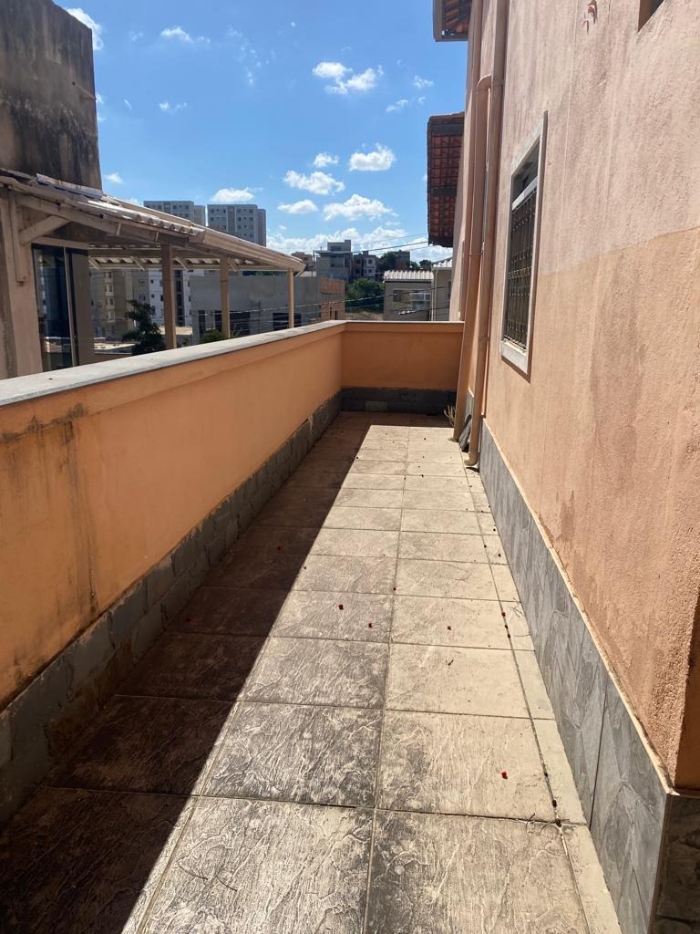 Casa à venda com 4 quartos, 278m² - Foto 21