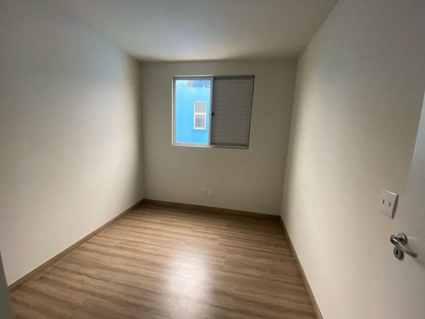 Apartamento à venda com 2 quartos, 75m² - Foto 4