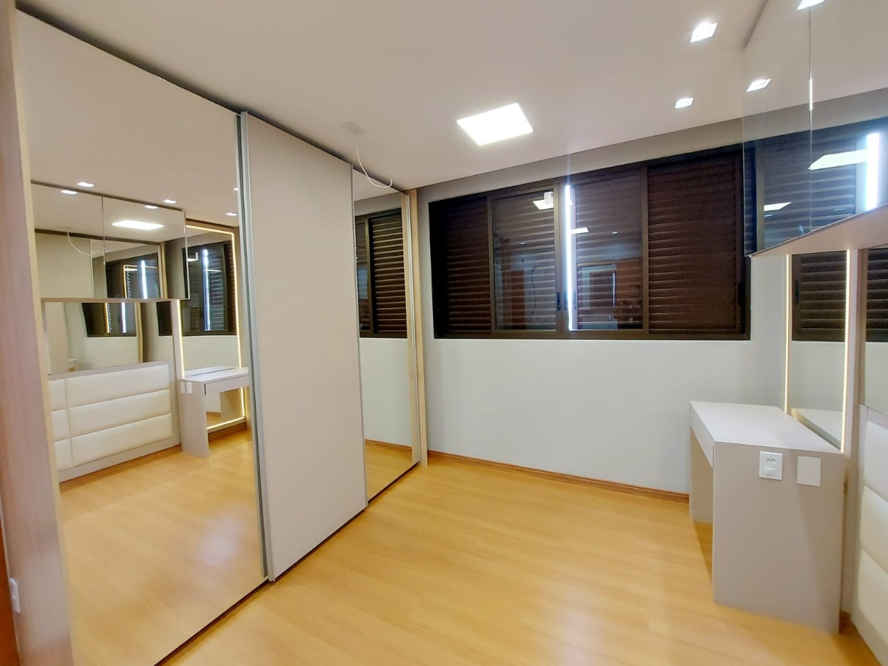 Cobertura à venda com 4 quartos, 200m² - Foto 18