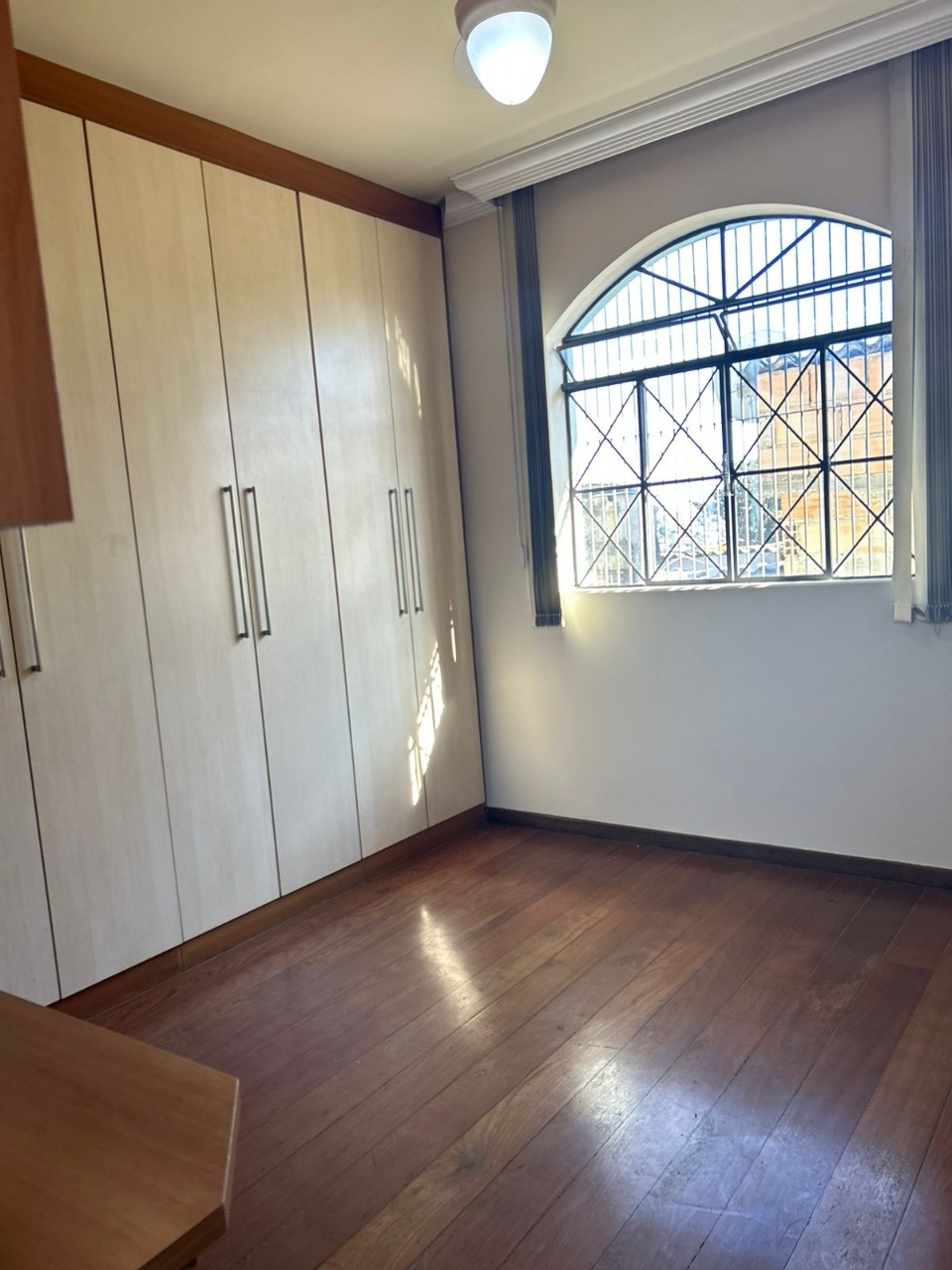 Casa à venda com 5 quartos, 179m² - Foto 13