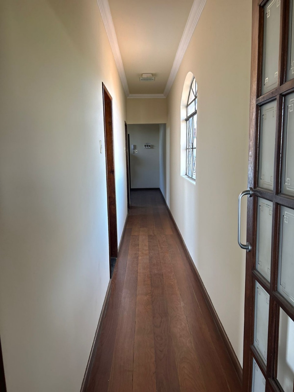 Casa à venda com 5 quartos, 179m² - Foto 16