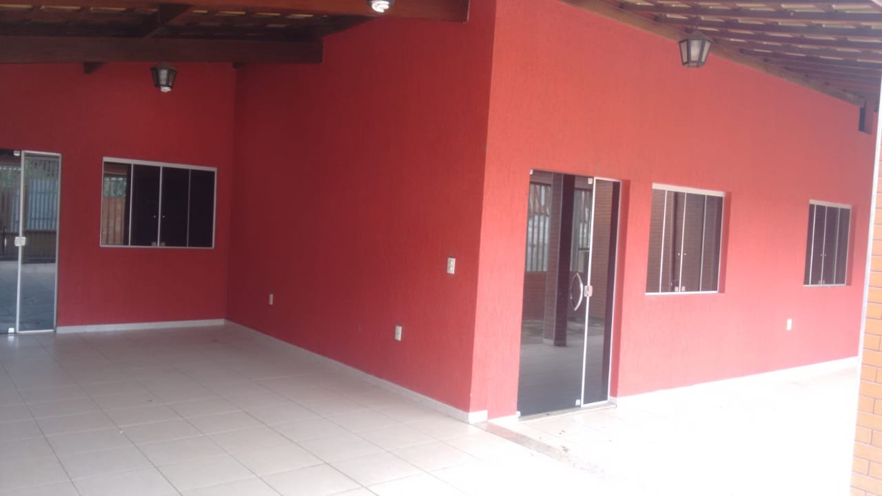 Casa à venda com 3 quartos, 360m² - Foto 1