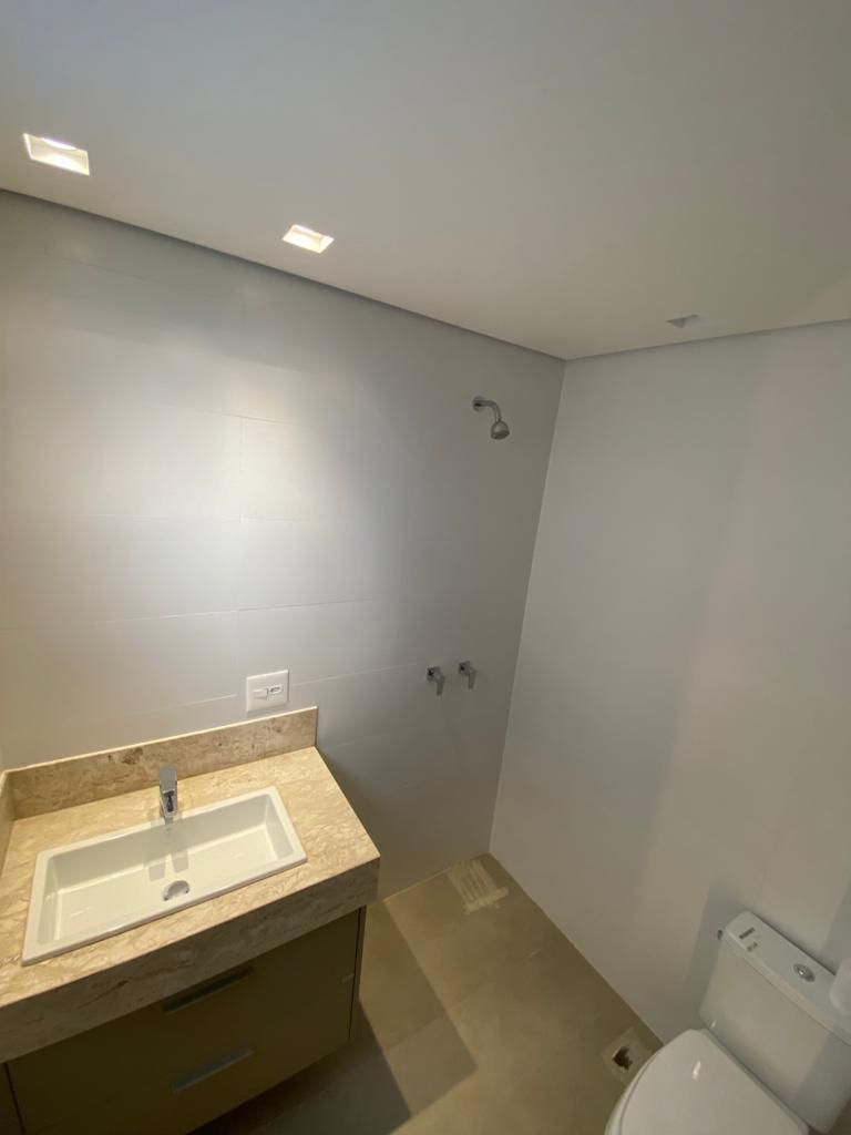 Apartamento à venda com 4 quartos, 205m² - Foto 10