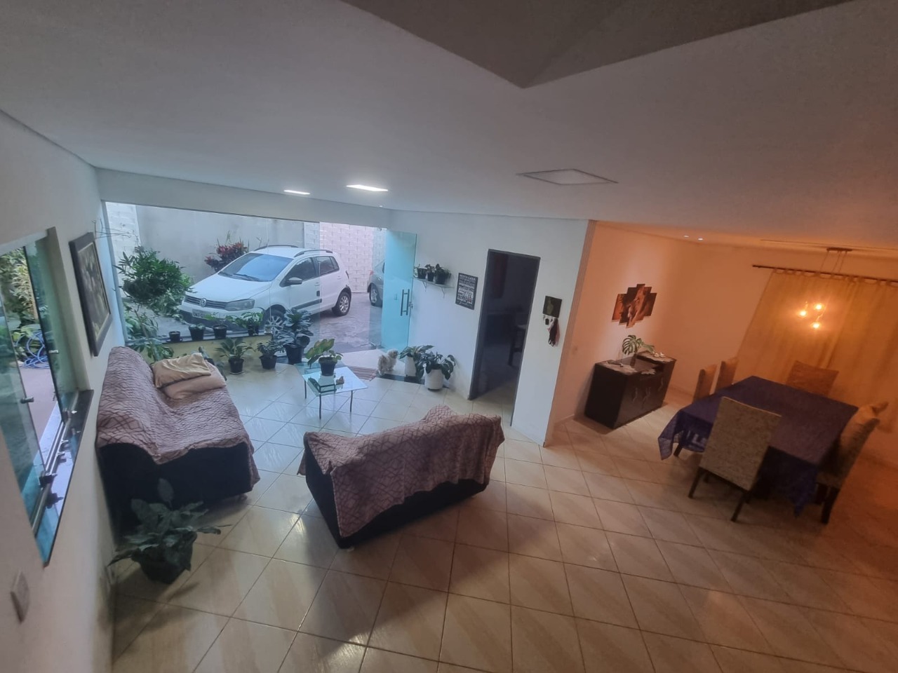 Casa à venda com 4 quartos, 240m² - Foto 2