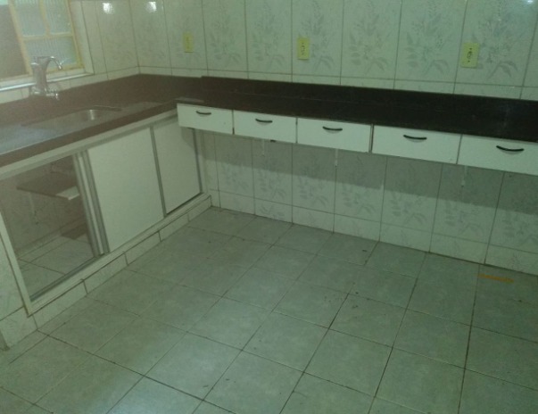 Casa à venda com 1 quarto, 180m² - Foto 25