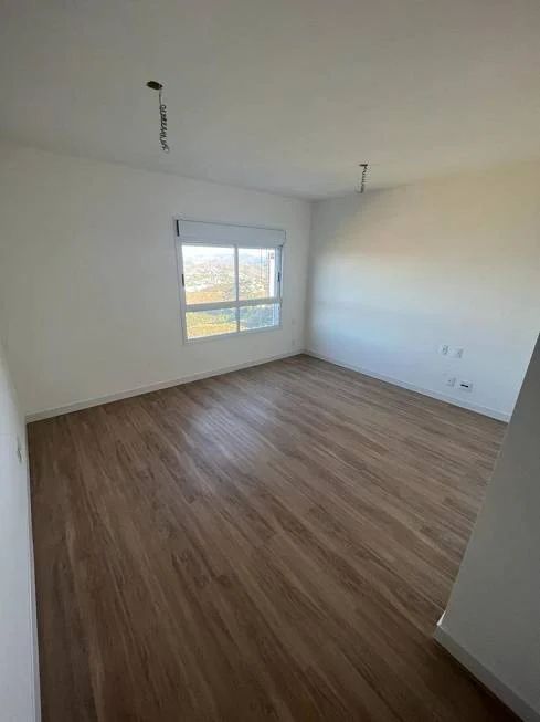 Apartamento à venda com 3 quartos - Foto 8