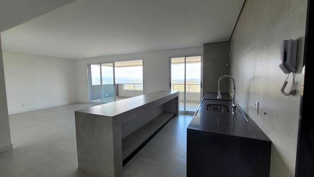 Apartamento à venda com 3 quartos, 141m² - Foto 5