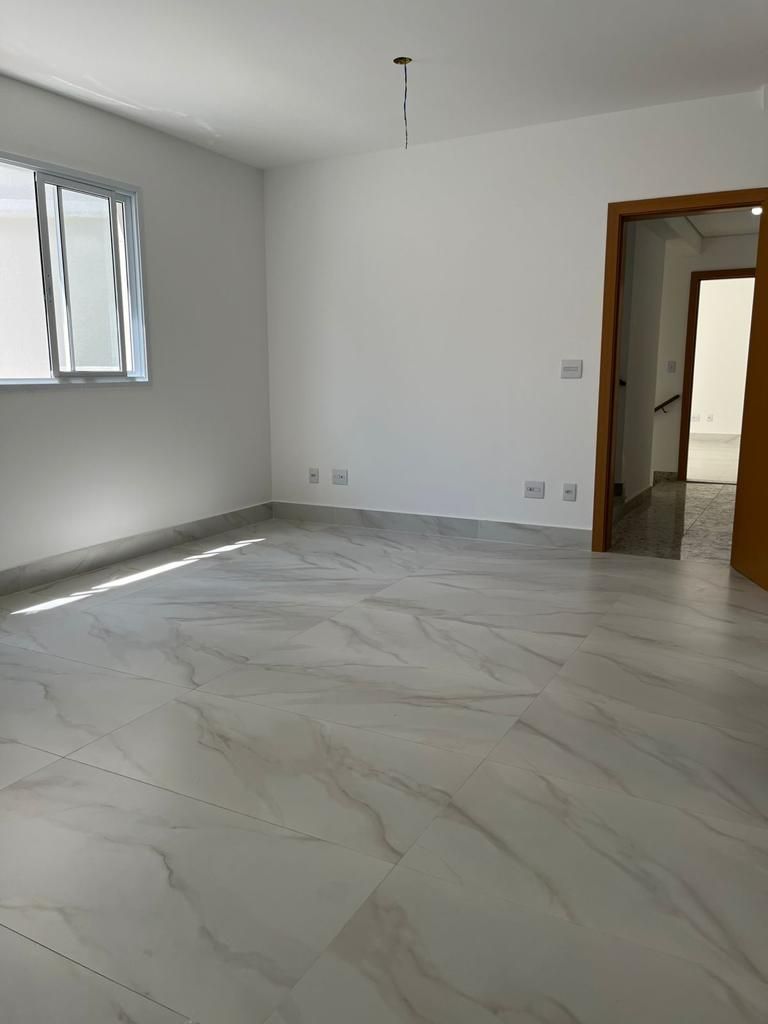 Apartamento à venda com 3 quartos - Foto 1