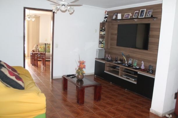 Casa à venda com 3 quartos, 190m² - Foto 5