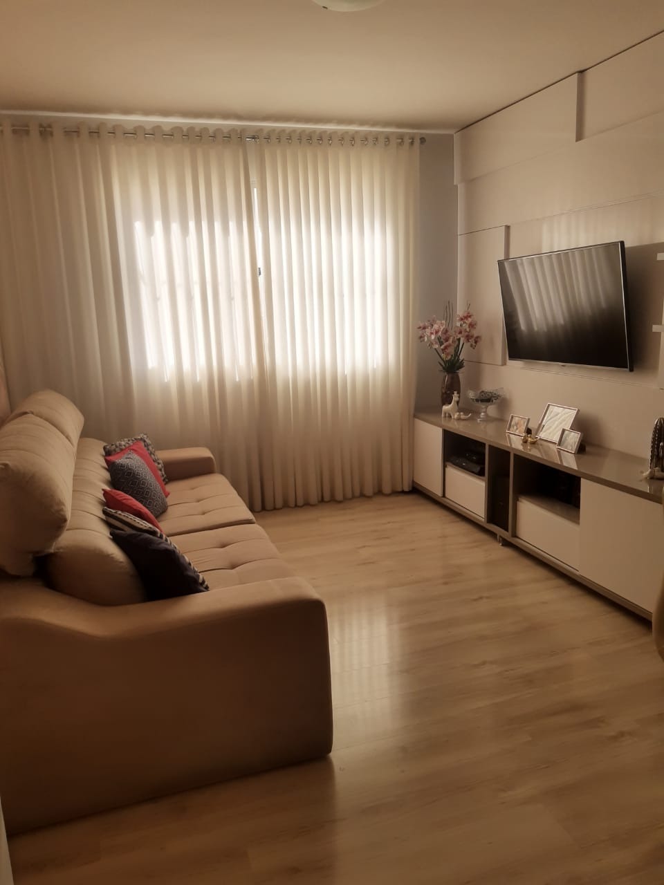 Apartamento à venda com 2 quartos, 62m² - Foto 1