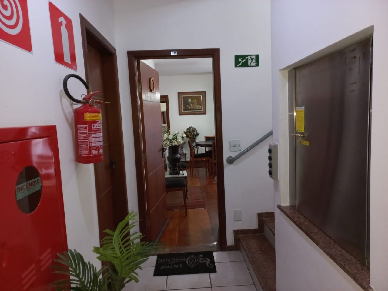 Apartamento à venda com 3 quartos, 134m² - Foto 8