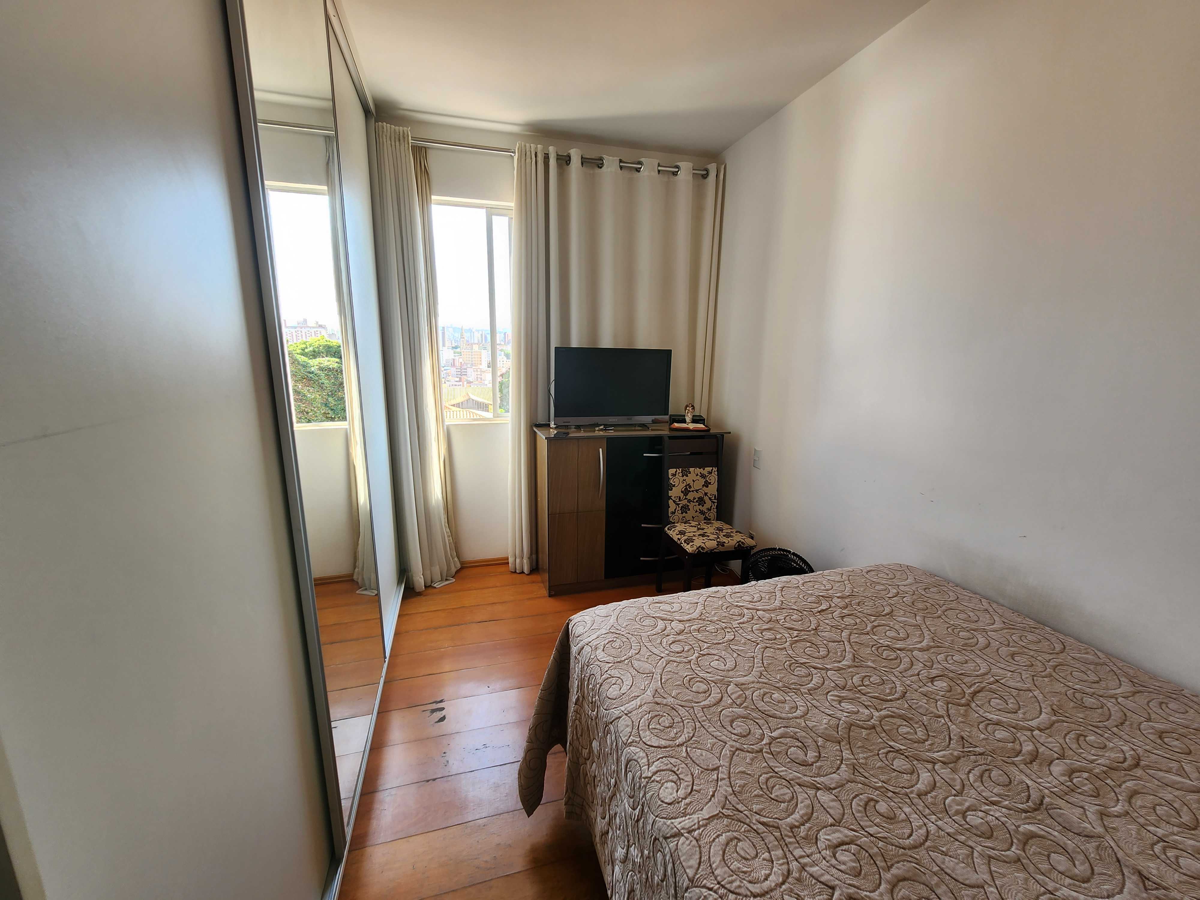 Apartamento à venda com 2 quartos, 60m² - Foto 11