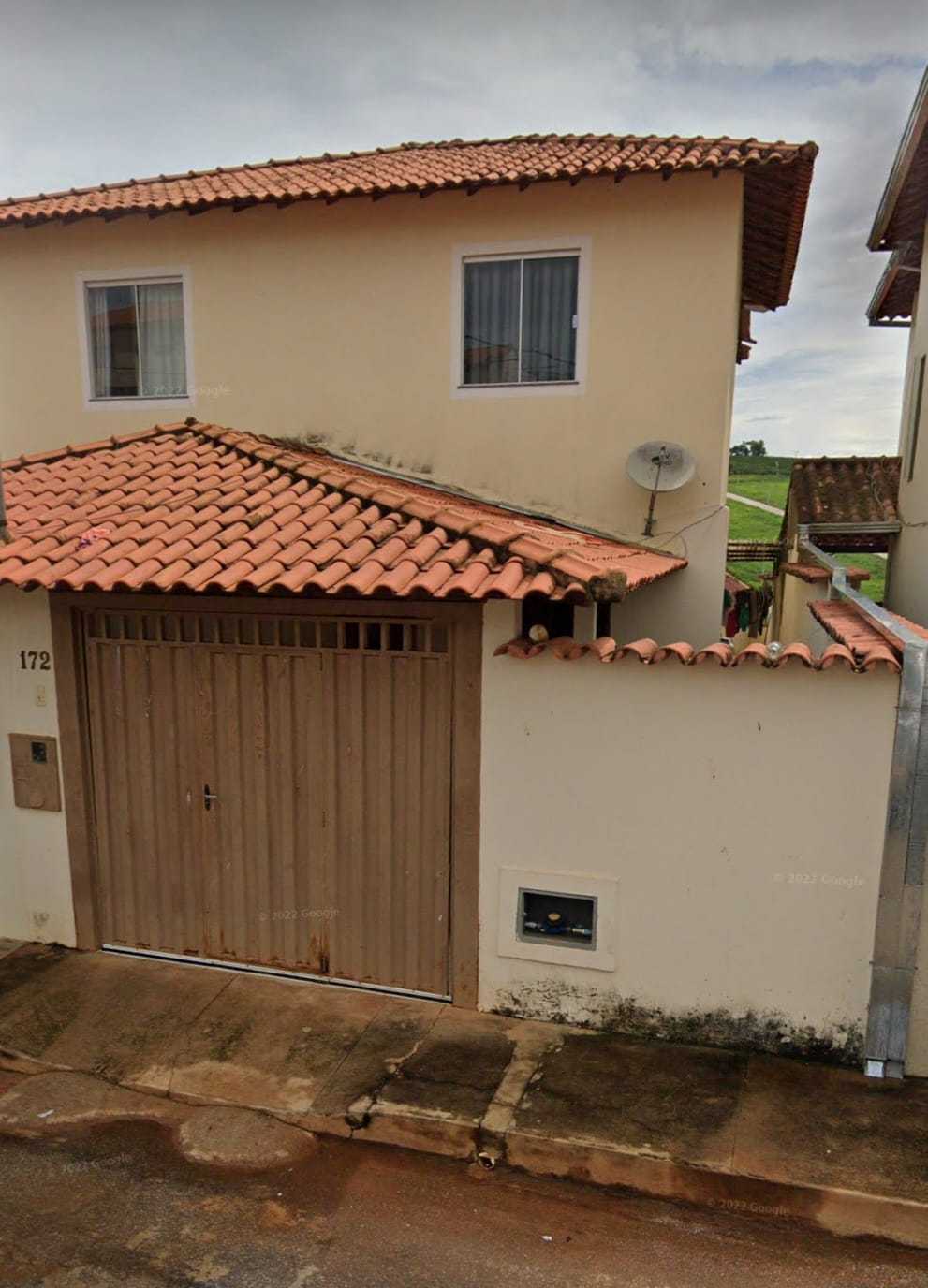 Casa à venda com 2 quartos, 70m² - Foto 1