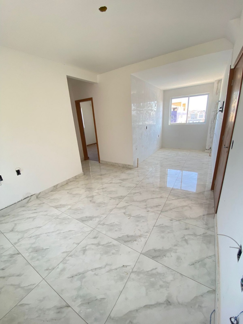 Apartamento à venda com 2 quartos, 52m² - Foto 2