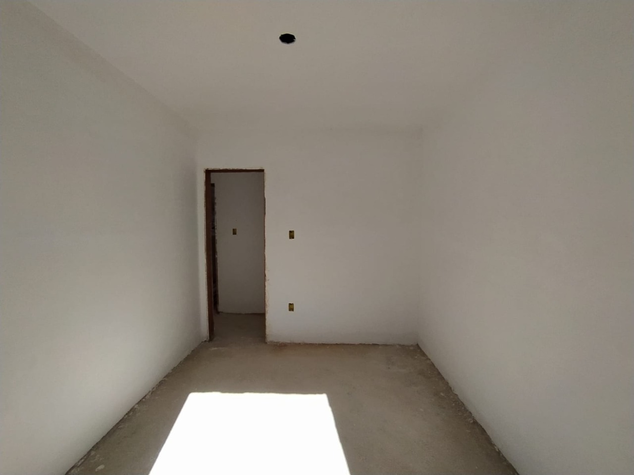 Apartamento à venda com 3 quartos, 80m² - Foto 2