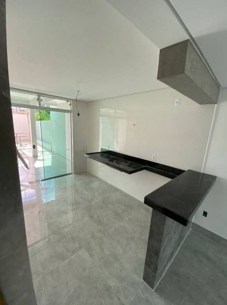 Casa à venda com 3 quartos, 120m² - Foto 9