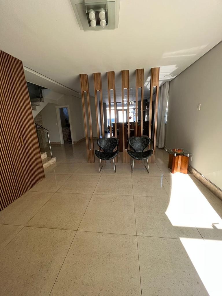 Casa à venda com 4 quartos, 365m² - Foto 7