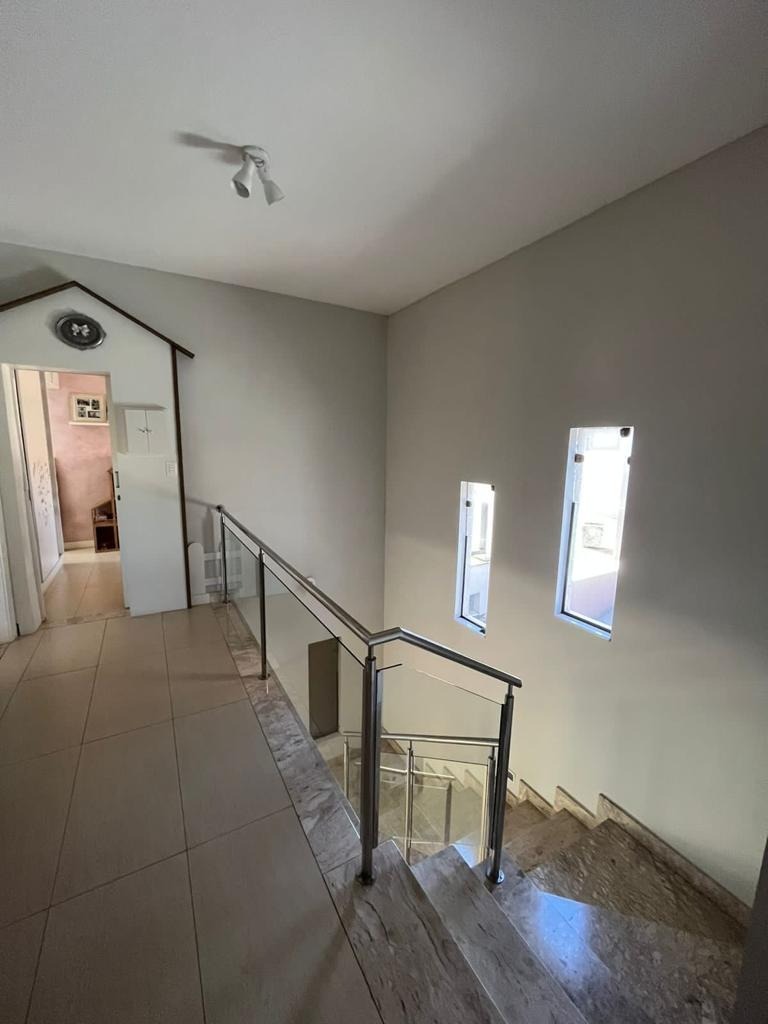 Casa à venda com 4 quartos, 365m² - Foto 12