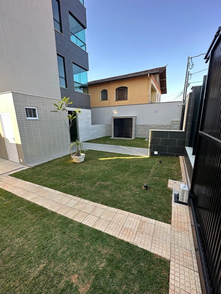 Apartamento à venda com 4 quartos, 106m² - Foto 3