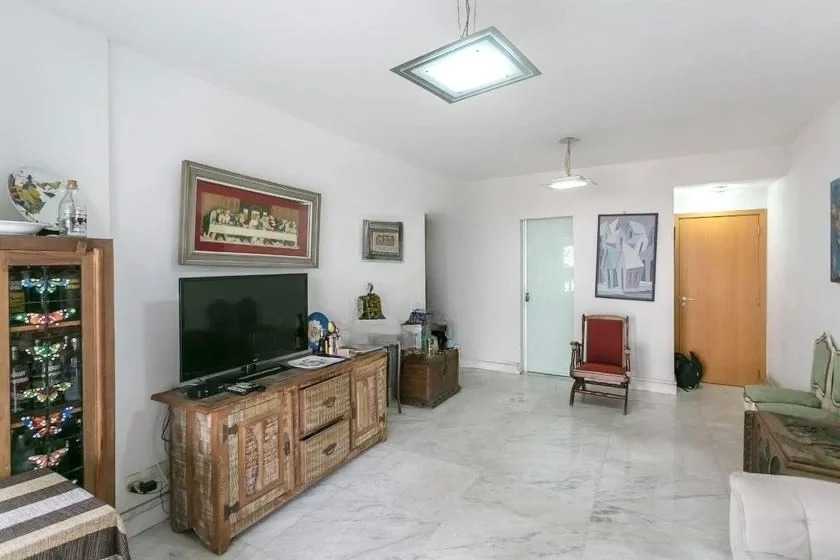 Apartamento à venda com 3 quartos, 100m² - Foto 2