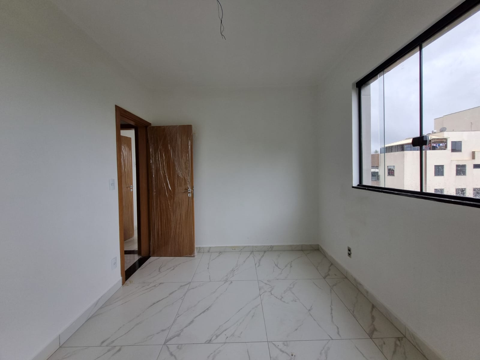 Apartamento à venda com 3 quartos, 87m² - Foto 6