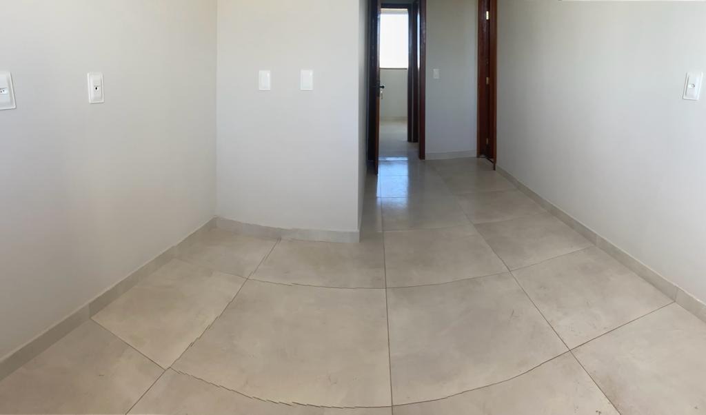 Casa à venda com 2 quartos, 90m² - Foto 8