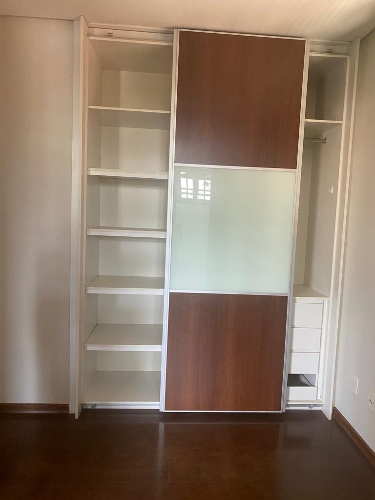 Casa à venda com 4 quartos, 200m² - Foto 17