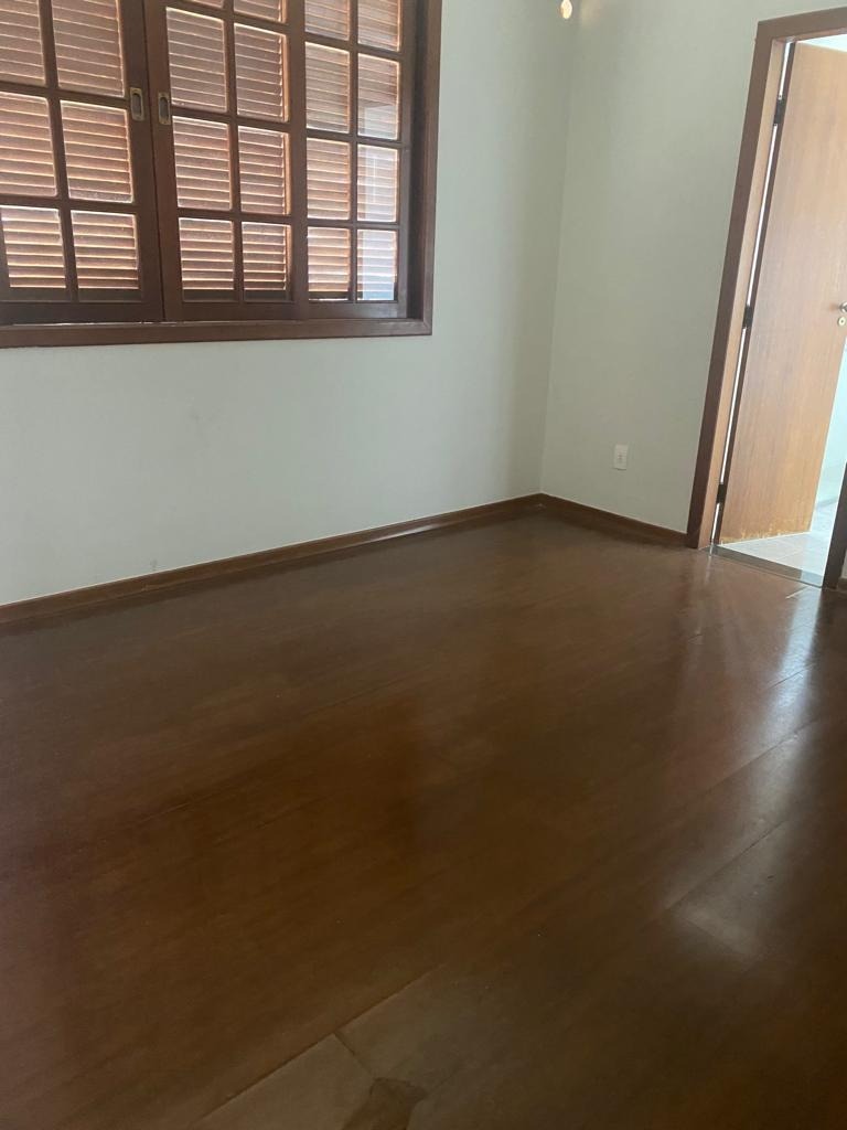 Casa à venda com 4 quartos, 200m² - Foto 20