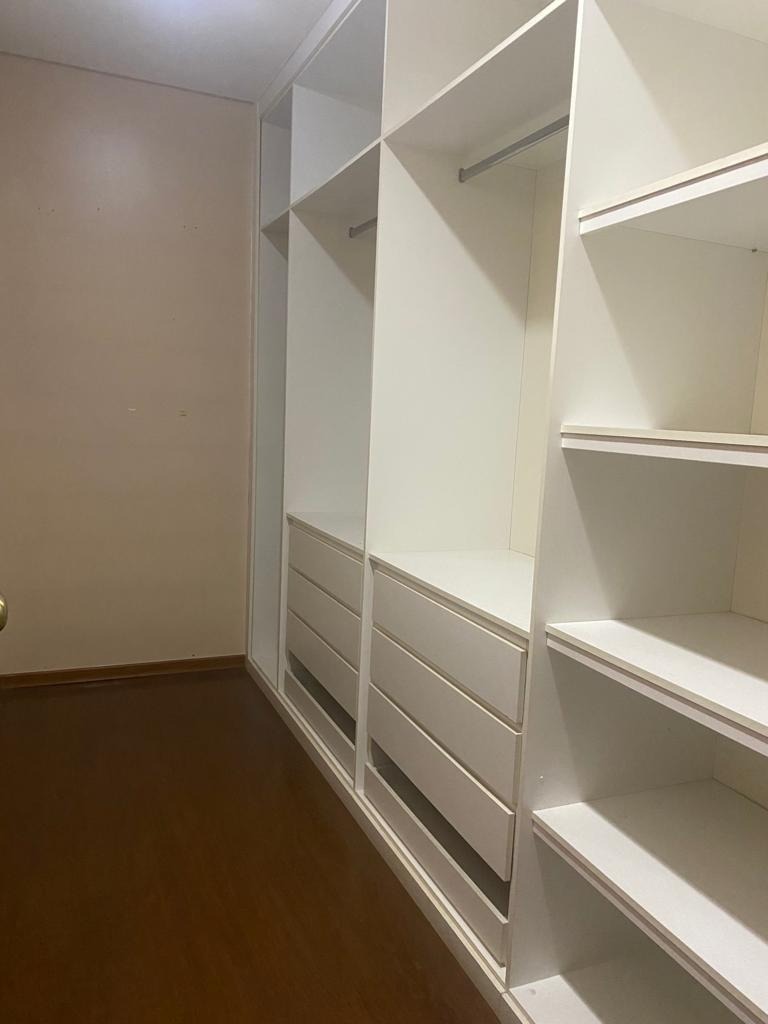 Casa à venda com 4 quartos, 200m² - Foto 21