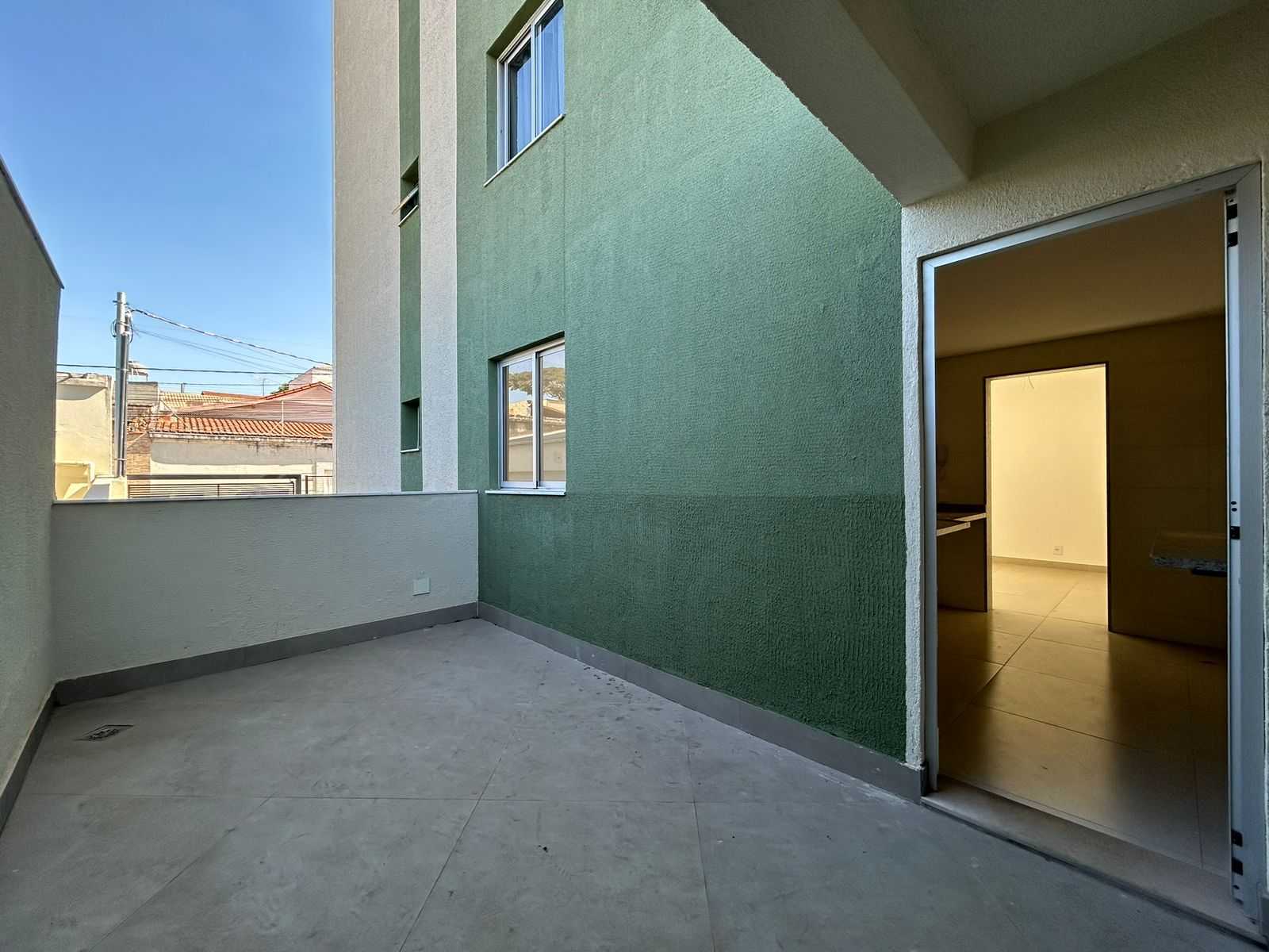 Apartamento à venda com 3 quartos, 82m² - Foto 2