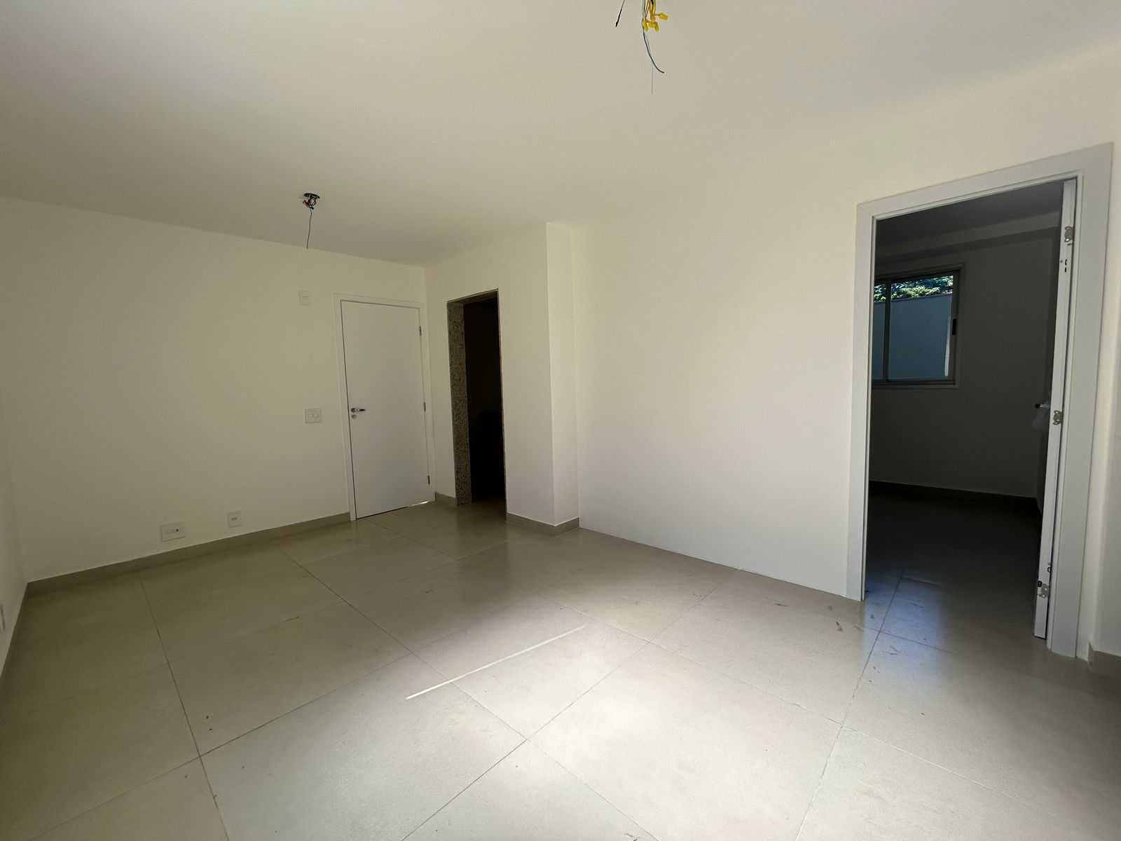 Apartamento à venda com 3 quartos, 82m² - Foto 3