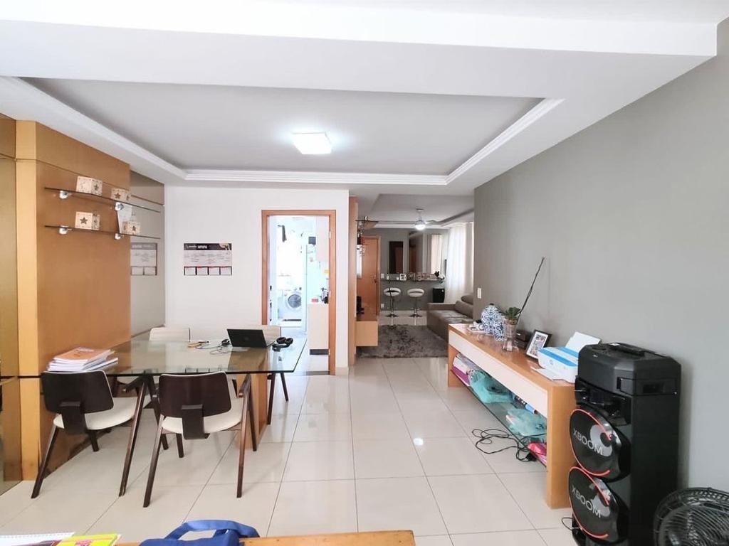 Apartamento à venda com 3 quartos, 92m² - Foto 2