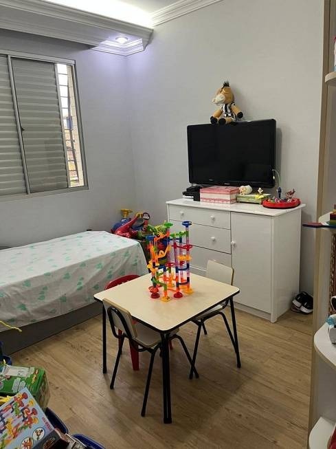 Apartamento à venda com 3 quartos, 125m² - Foto 7