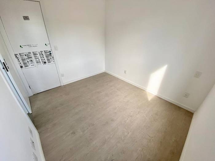 Apartamento à venda com 4 quartos, 135m² - Foto 14