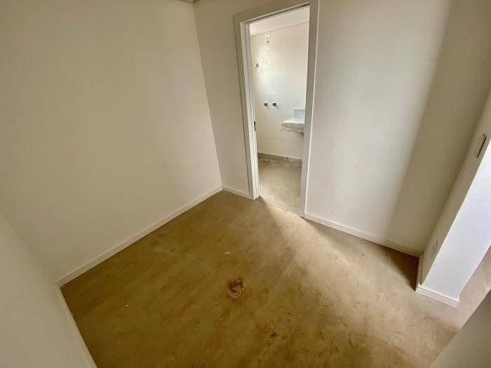 Apartamento à venda com 4 quartos, 135m² - Foto 19