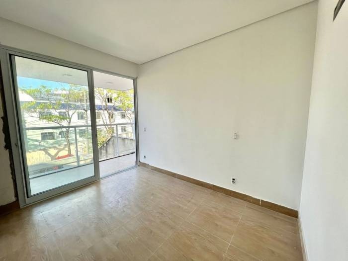 Casa à venda com 4 quartos, 187m² - Foto 12